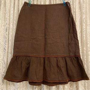 Gap Linen Cotton knee length skirt.